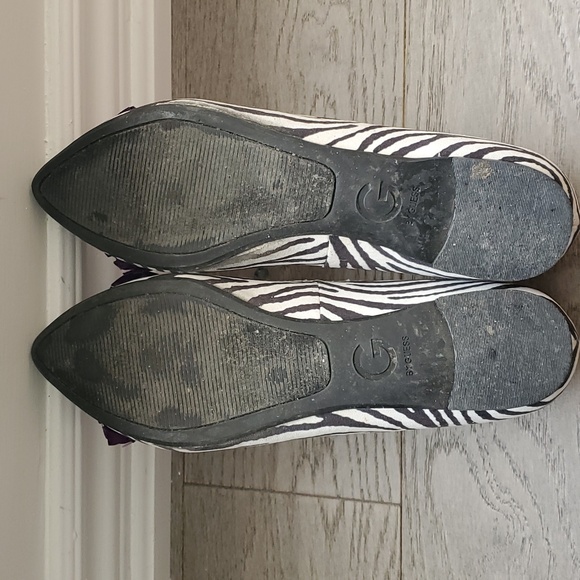 Guess zebra flats - Picture 5 of 12